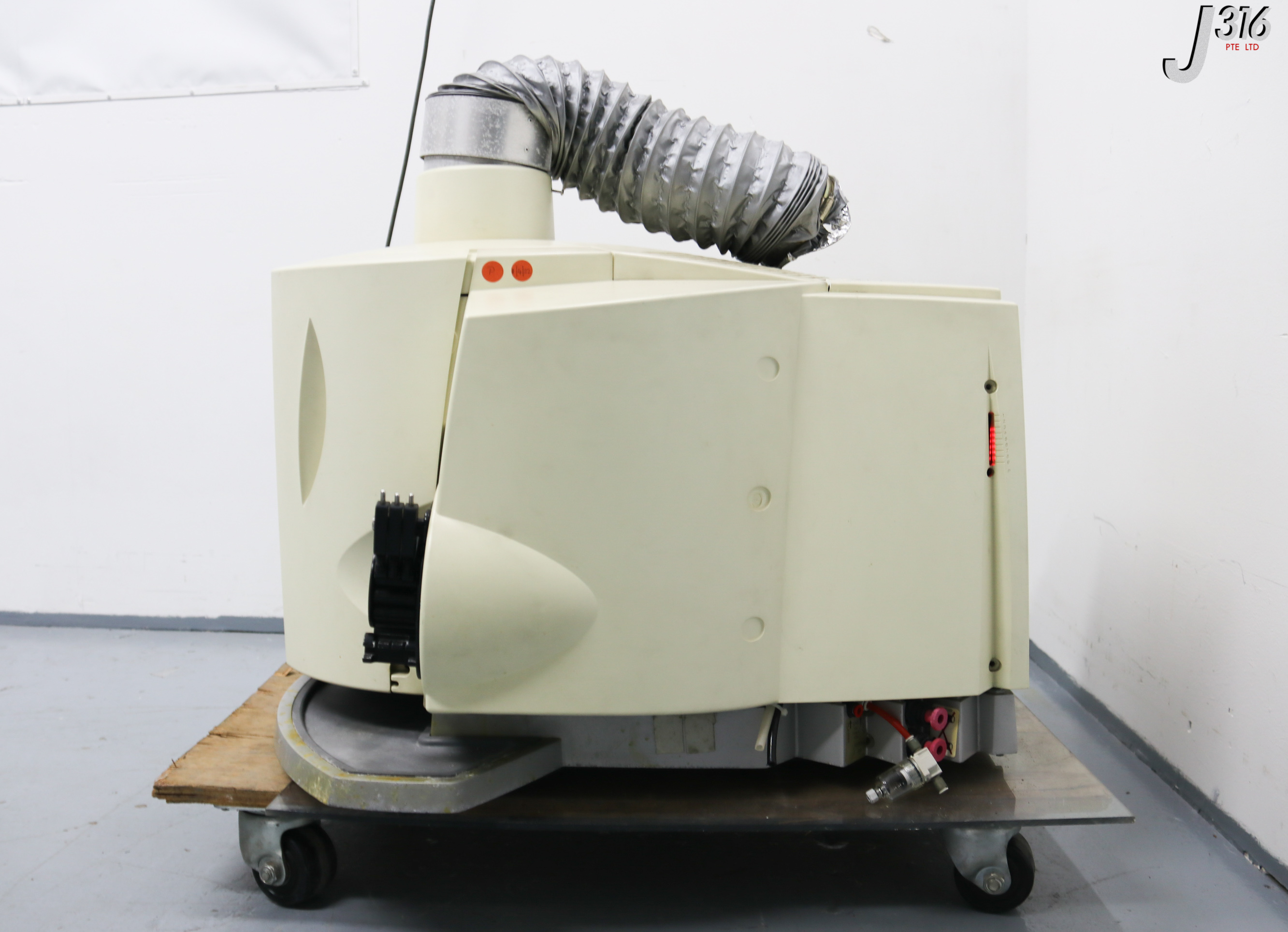 28533 THERMO SCIENTIFIC ICAP 6000 SERIES ICP SPECTROMETER ICAP6300